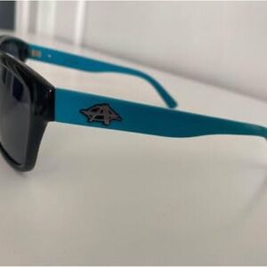 Anarchy Eyewear vintage Stylish Black and Blue Sunglasses